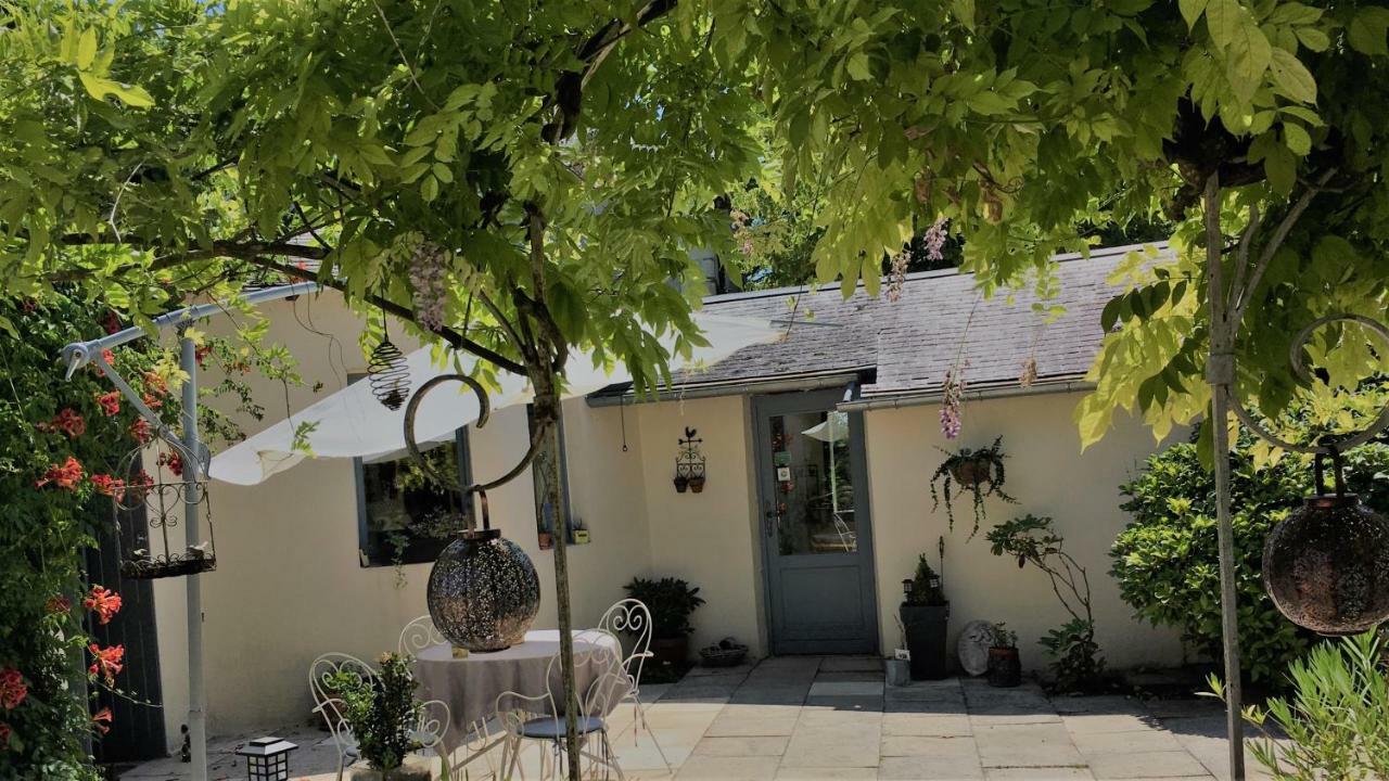 La Marelle Bed & Breakfast Avrille-les-Ponceaux ภายนอก รูปภาพ